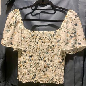 Abercrombie and Fitch cropped floral shirt
